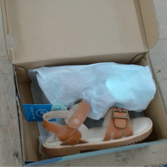 Stride Rite Tan Kids Sandals - Picture 2 of 2